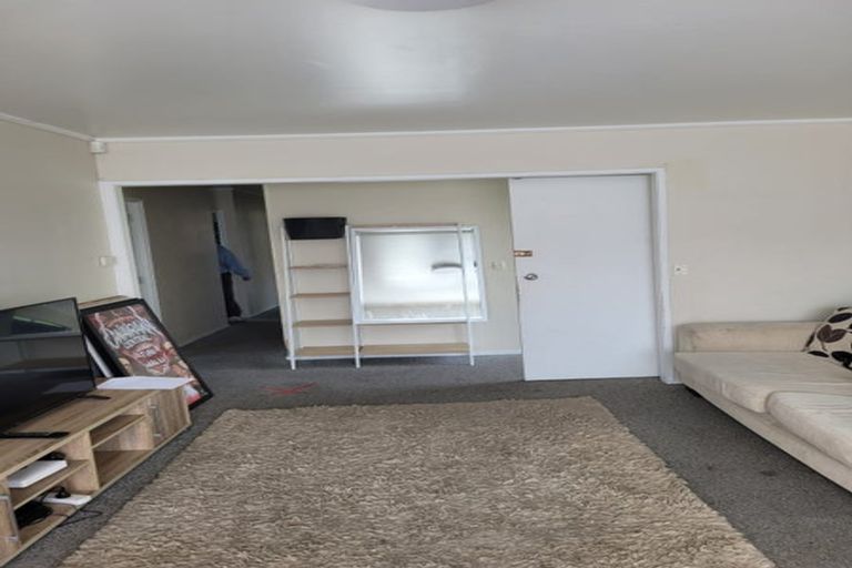 Photo of property in 6 Karina Place, Glen Eden, Auckland, 0602