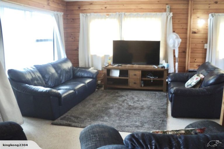 Photo of property in 7 Sandgate Avenue, Botany Downs, Auckland, 2010