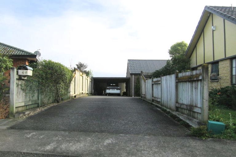 Photo of property in 4 Jasmine Place, Fitzherbert, Palmerston North, 4410