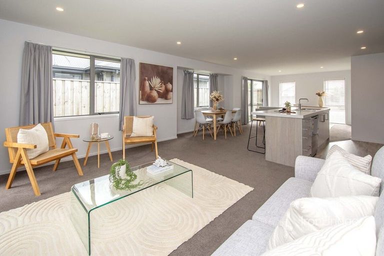 Photo of property in 26 Broadway Parade, Rolleston, 7615