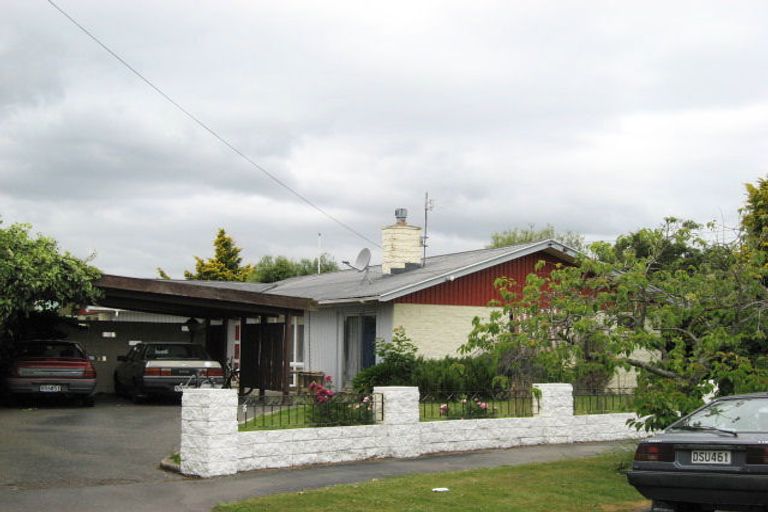Photo of property in 5 Shirldale Place, Avonhead, Christchurch, 8042