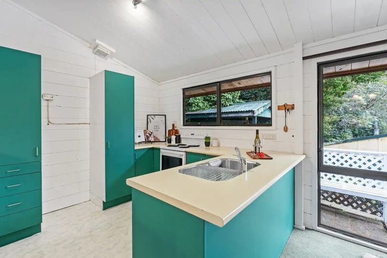 Photo of property in 8f Nevada Drive, Merrilands, New Plymouth, 4312
