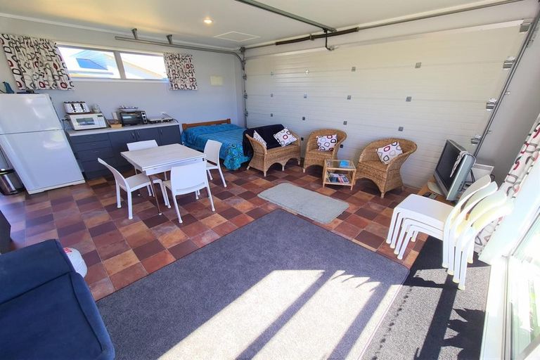 Photo of property in 108 Mahoe Place, Matarangi, Whitianga, 3592