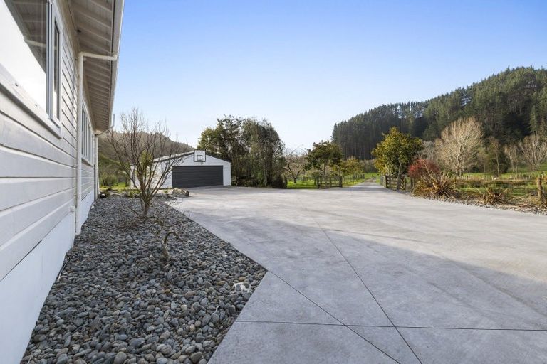 Photo of property in 186 Uruti Road, Uruti, Urenui, 4378