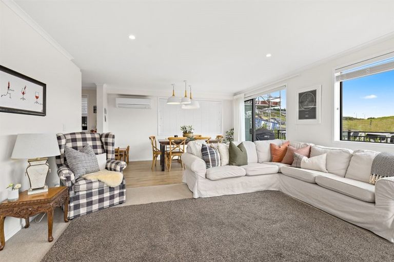 Photo of property in 77 Pinecrest Drive, Gulf Harbour, Whangaparaoa, 0930