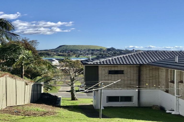 Photo of property in 26 Andrea Place, Sunnyhills, Auckland, 2010