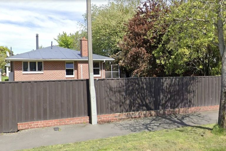 Photo of property in 87 Memorial Avenue, Ilam, Christchurch, 8053