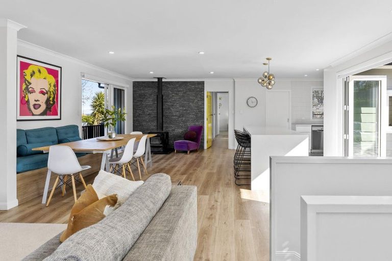 Photo of property in 73 Kurupae Road, Hilltop, Taupo, 3330