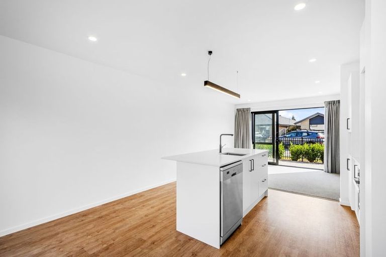 Photo of property in 3 Koral Lane, Broomfield, Christchurch, 8042