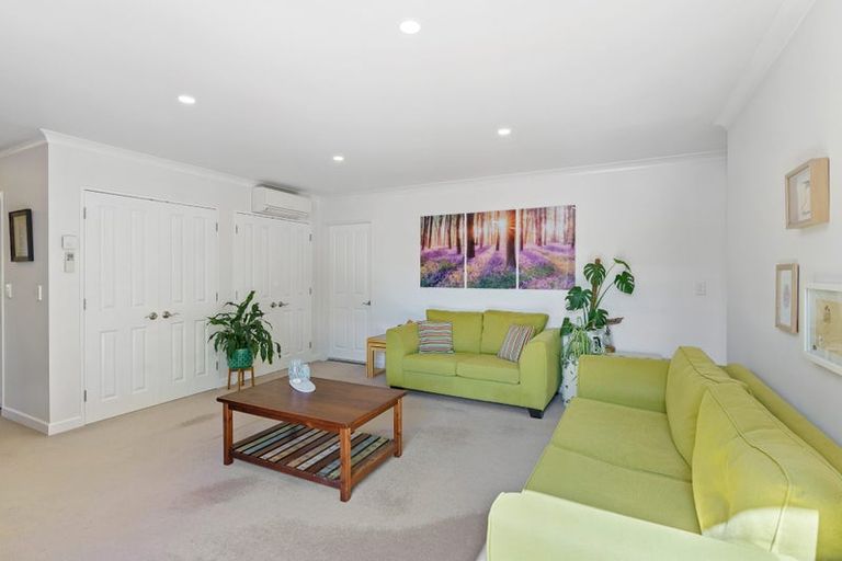 Photo of property in 4 Leanne Way, Waikanae Beach, Waikanae, 5036