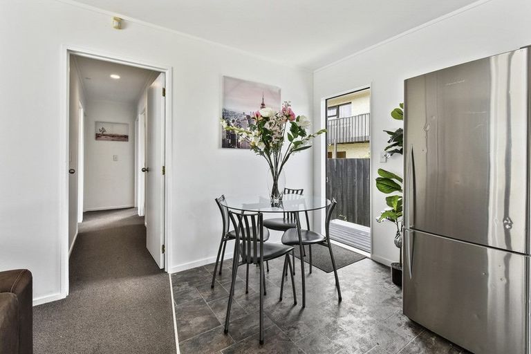 Photo of property in 16a Takanini School Road, Takanini, 2112