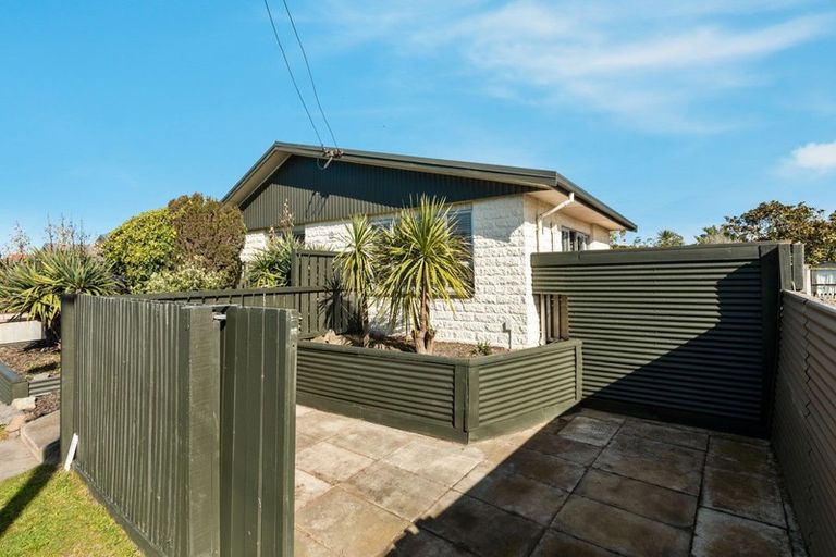 Photo of property in 72 Oram Avenue, New Brighton, Christchurch, 8061
