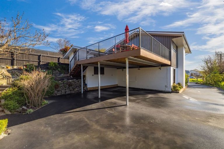 Photo of property in 237 Fifield Terrace, Opawa, Christchurch, 8023