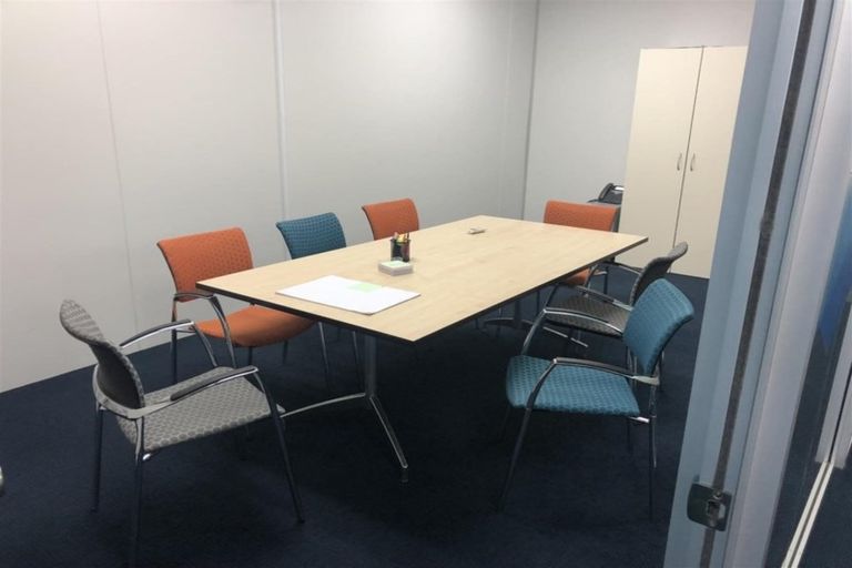 Photo of property in 2/2 Tainui Terrace, Mangere Bridge, Auckland, 2022