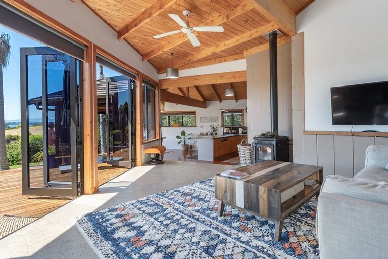 Photo of property in 33 Owen Place, Omokoroa, 3114