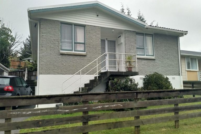 Photo of property in 31 Speargrass Grove, Timberlea, Upper Hutt, 5018