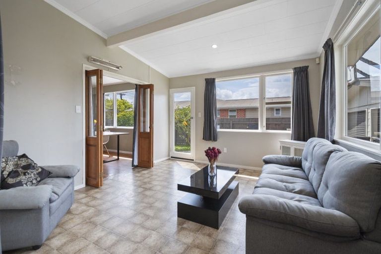 Photo of property in 82 Slacks Road, Awapuni, Palmerston North, 4412