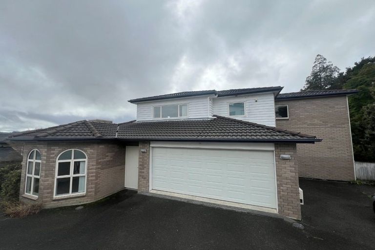 Photo of property in 32 Bur Oak Terrace, Schnapper Rock, Auckland, 0632