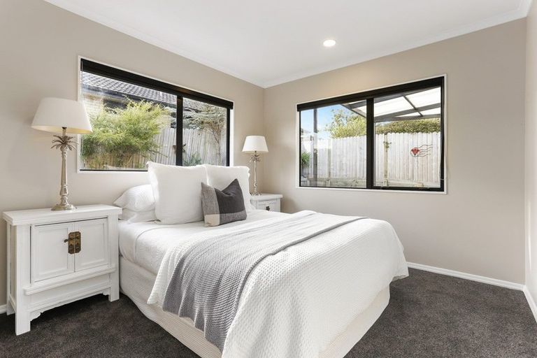 Photo of property in 7 Berkshire Terrace, Massey, Auckland, 0614