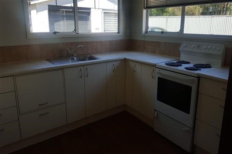 Photo of property in 10 Vienna Street, Waltham, Christchurch, 8023