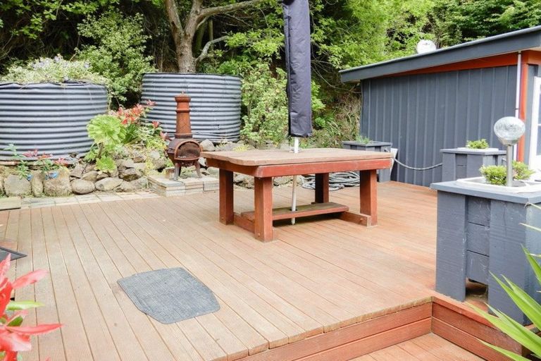 Photo of property in 10 Bute Street, Moeraki, 9482