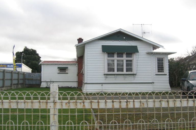 Photo of property in 749 Tremaine Avenue, Palmerston North, 4414