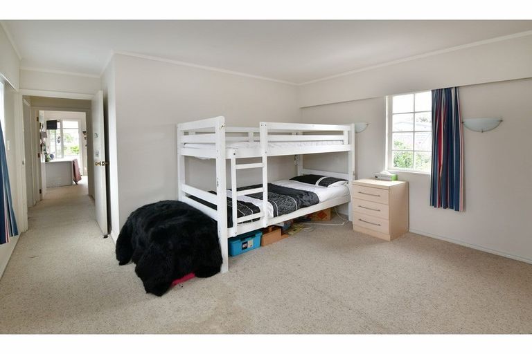 Photo of property in 11a Milton Road, Orewa, 0931