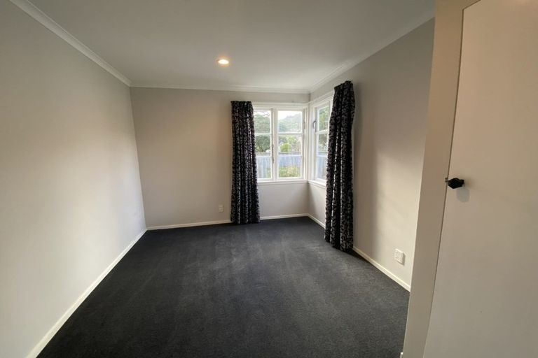 Photo of property in 7 Petherick Street, Taita, Lower Hutt, 5011