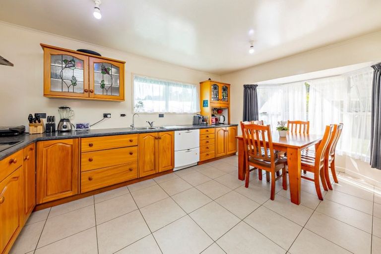 Photo of property in 22 Chrisarda Place, Red Hill, Papakura, 2110