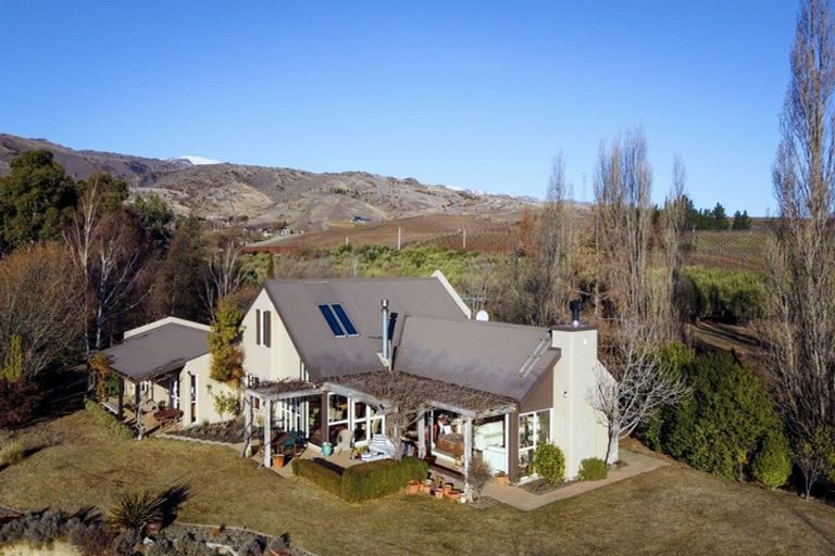 Photo of property in 154a Cairnmuir Road, Nevis, Cromwell, 9384