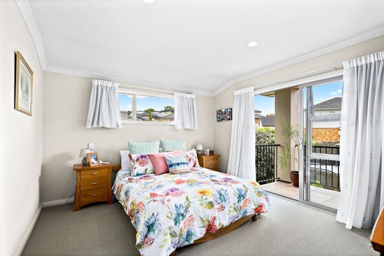 Photo of property in 3 Travis View Drive, Fairview Heights, Auckland, 0632