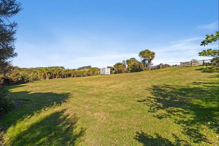 Photo of property in 55 Pigeon Berry Lane, Mangawhai, 0573