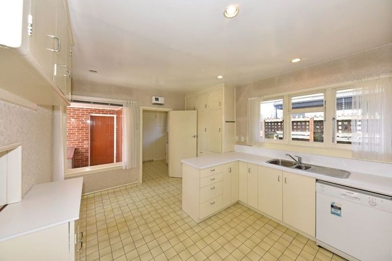 Photo of property in 3 Verran Place, Fendalton, Christchurch, 8052