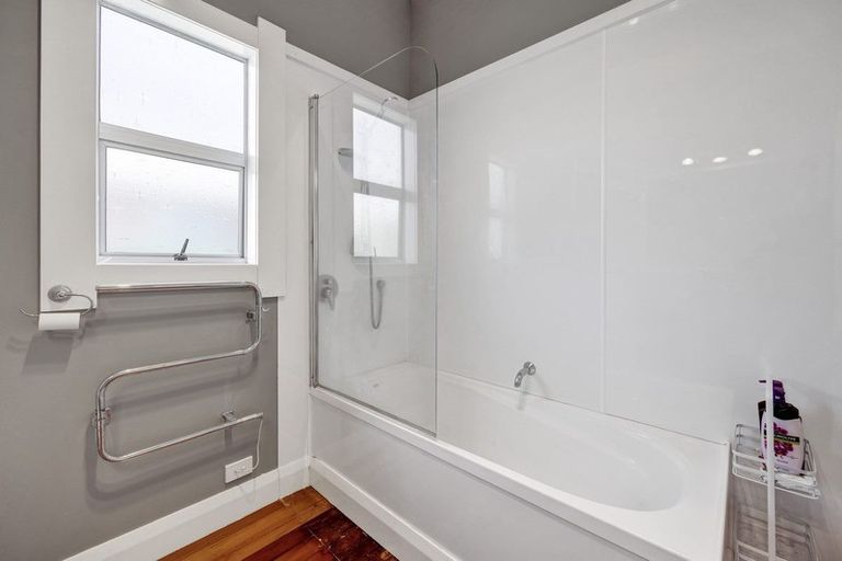 Photo of property in 8 Collins Street, Hawera, 4610