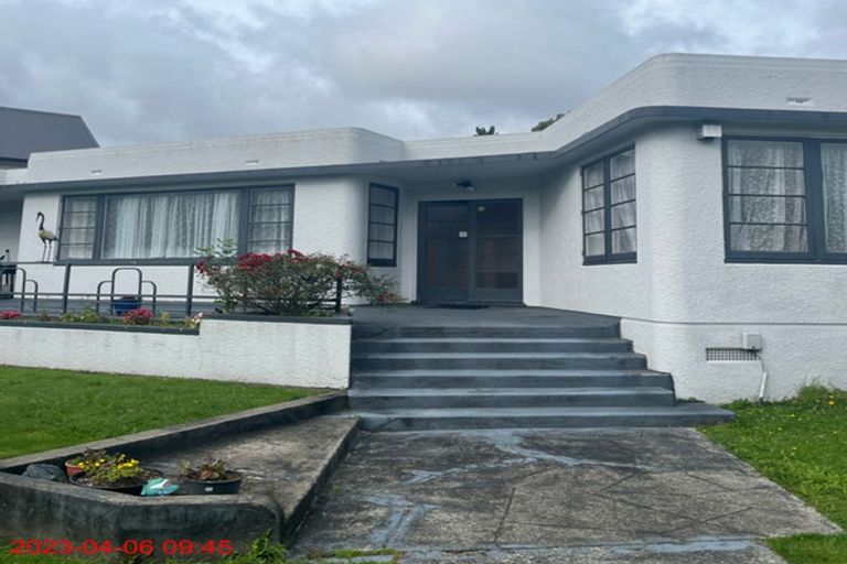 Photo of property in 22 Stokes Valley Road, Stokes Valley, Lower Hutt, 5019