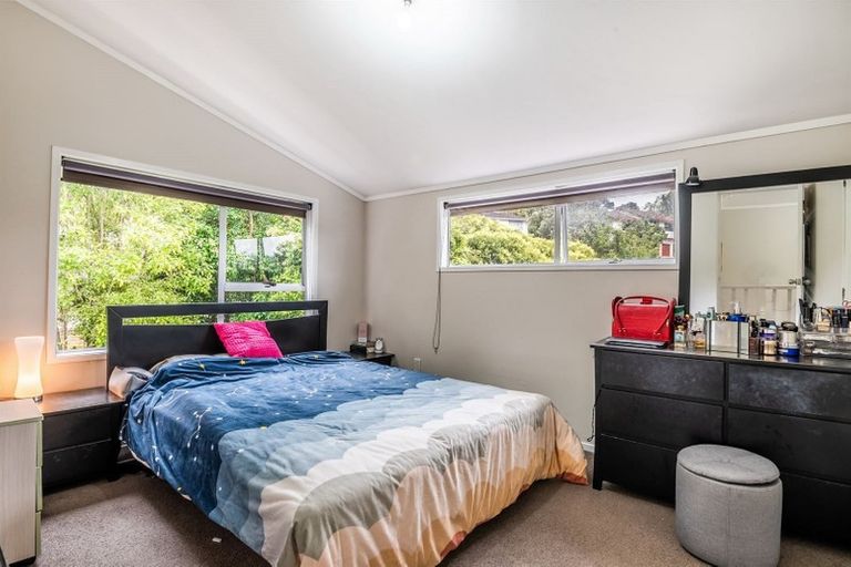 Photo of property in 1/26 Wilkinson Way, Browns Bay, Auckland, 0630