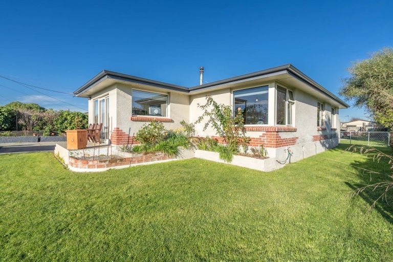 Photo of property in 14 Ballantrae Street, Wallacetown, 9816