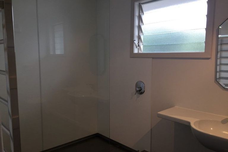 Photo of property in 48 Doralto Road, Frankleigh Park, New Plymouth, 4310