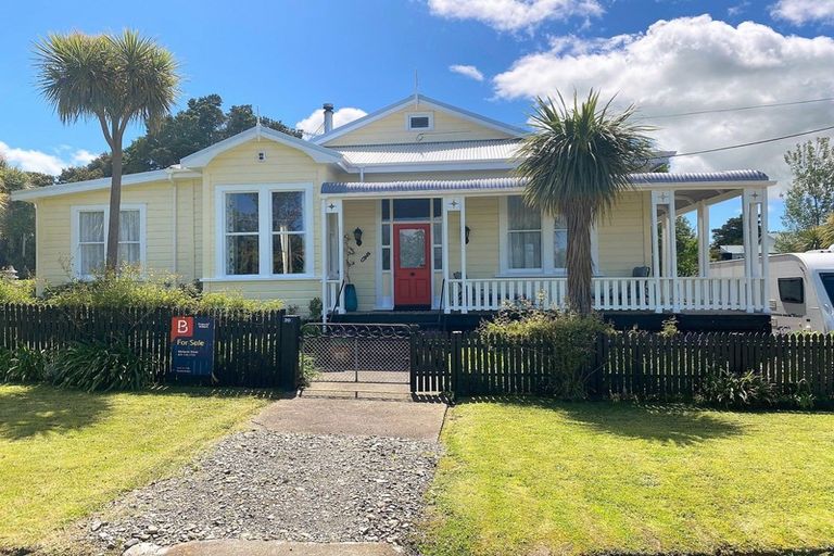 Photo of property in 20 Makomako Street, Pongaroa, 4991