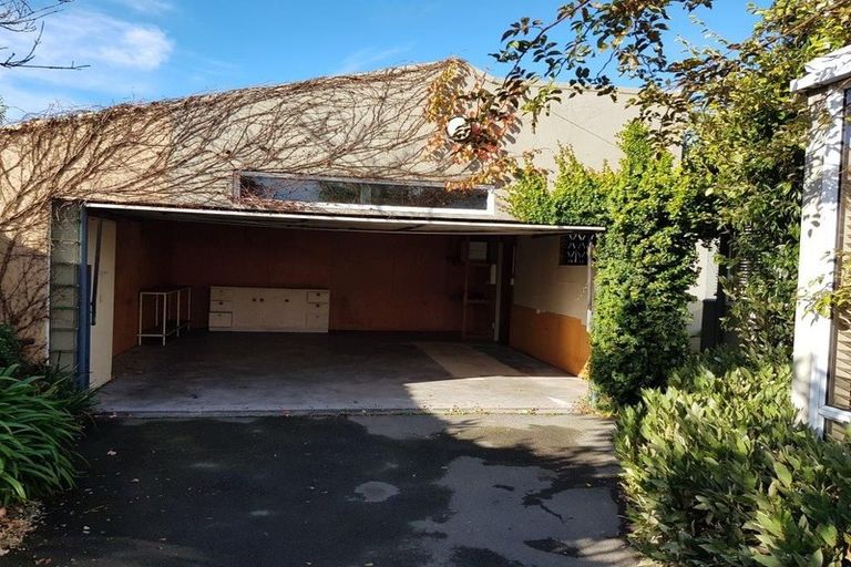 Photo of property in 82 Caledonian Road, St Albans, Christchurch, 8014