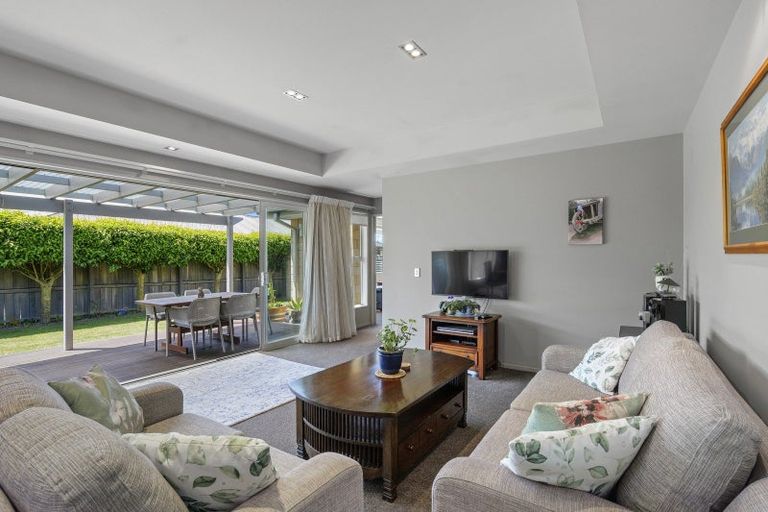 Photo of property in 10 Pemberton Drive, Darfield, 7510