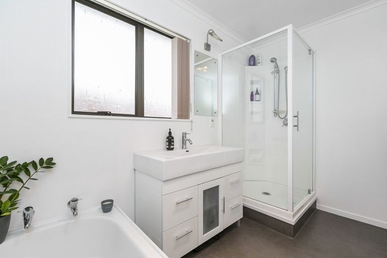 Photo of property in 2 Beverley Place, Waverley, Dunedin, 9013