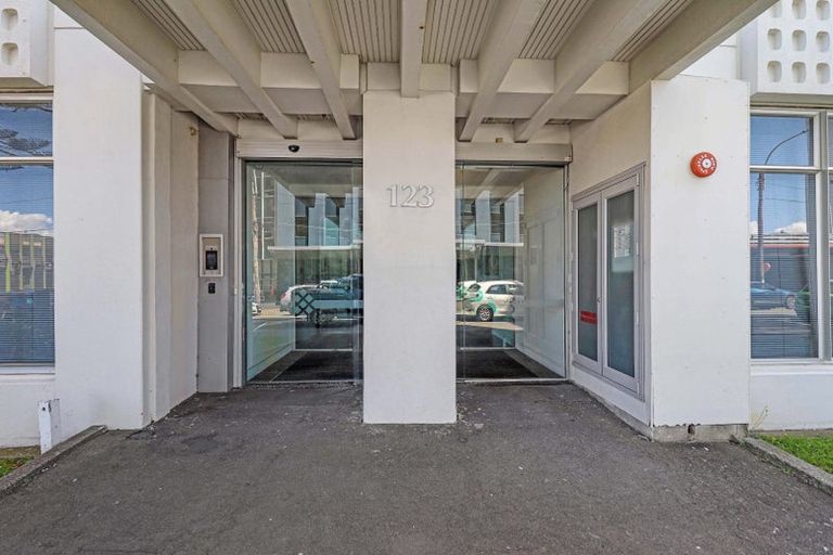 Photo of property in 2a/123 Molesworth Street, Thorndon, Wellington, 6011