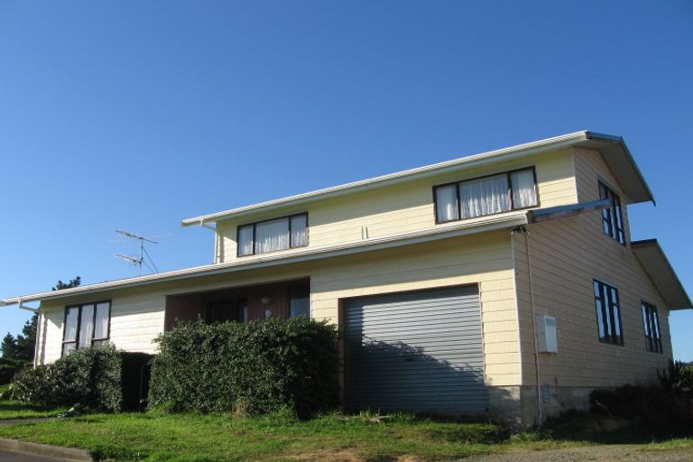 Photo of property in 201 Holborn Drive, Stokes Valley, Lower Hutt, 5019