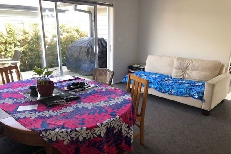 Photo of property in 9 Walnut Road, Riverhead, 0820