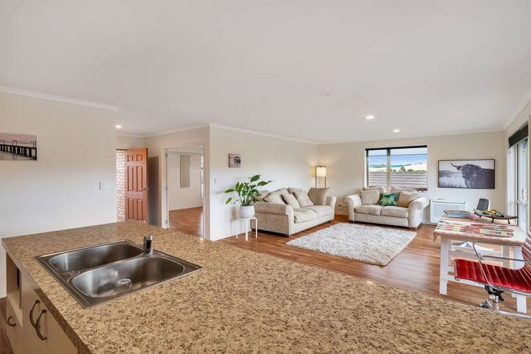 Photo of property in 9 Hewson Drive, Snells Beach, 0920