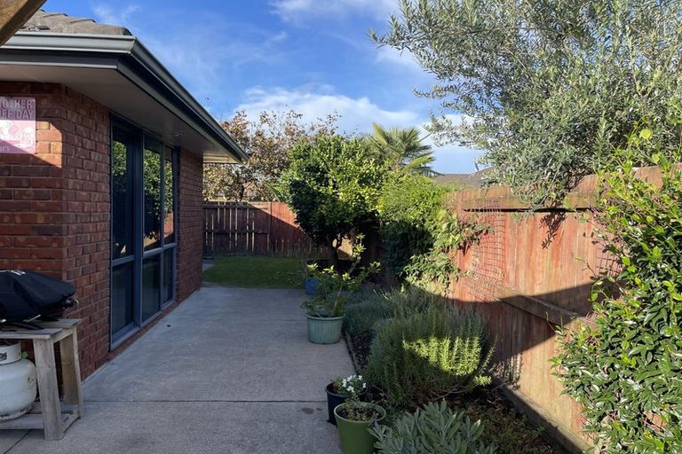 Photo of property in 11 Reefton Place, Papamoa Beach, Papamoa, 3118