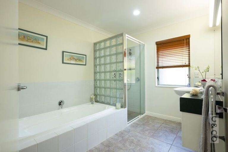 Photo of property in 41 Sunny Crescent, Huapai, Kumeu, 0810