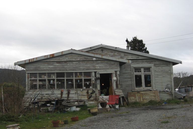 Photo of property in 5 Pitt Street Extension, Runanga, 7803