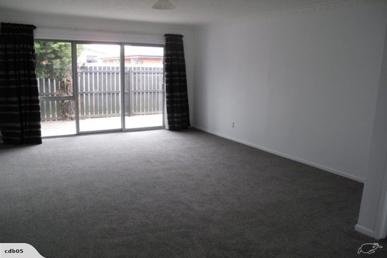 Photo of property in 2/101 Huxley Street, Sydenham, Christchurch, 8023